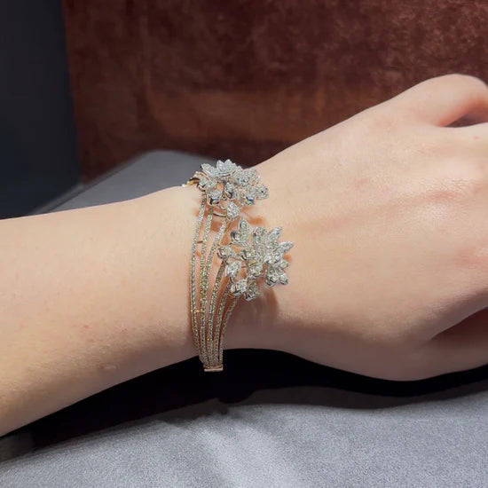 Fine jewellery bracelets collection