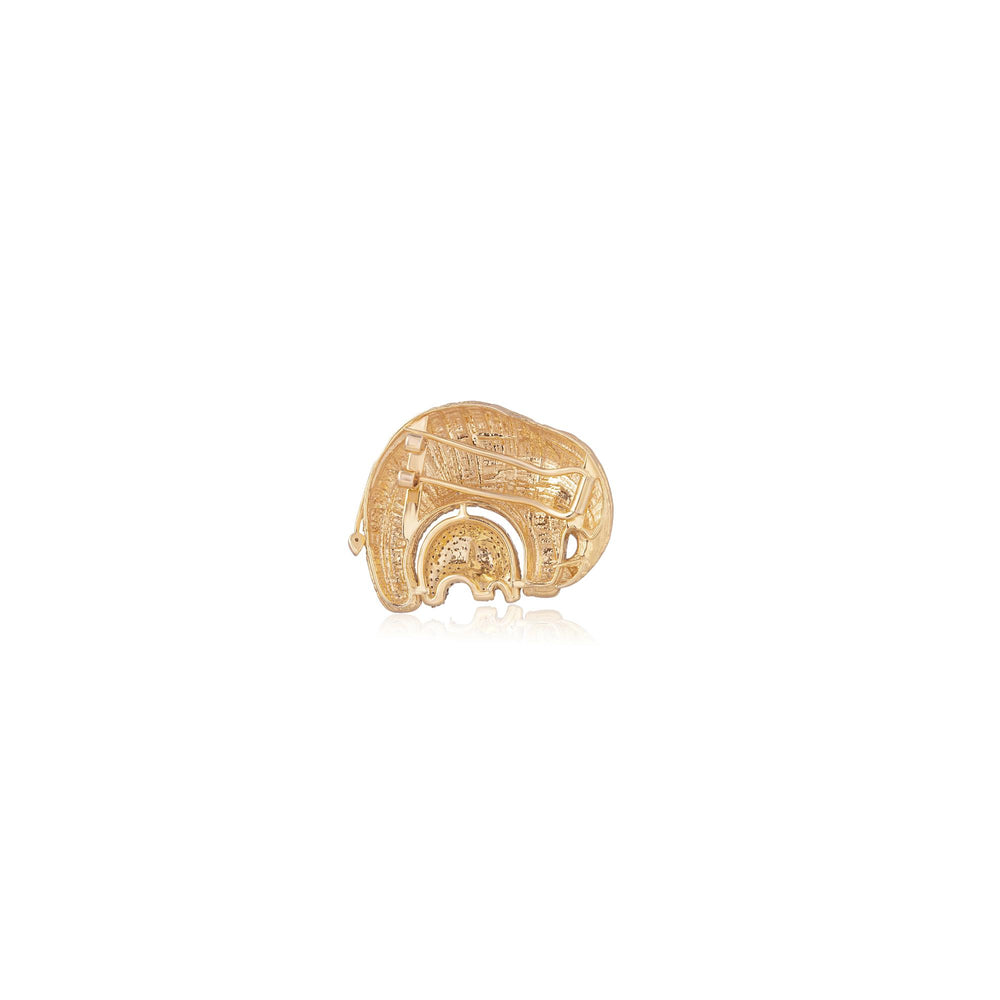 The Regal Trunk Brooch