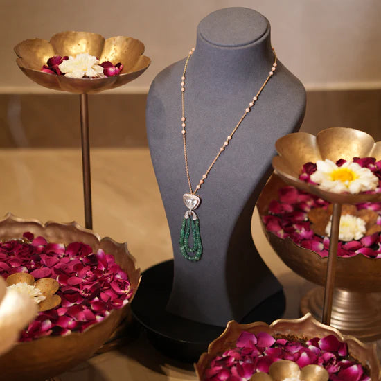 Bridal necklaces collection